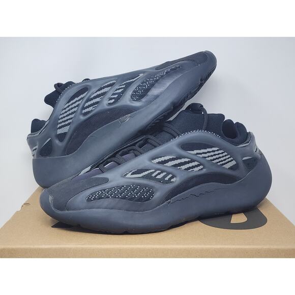 Adidas Yeezy Boost 700 v3 DARK GLOW GX6144 Size 11.5 *READ* - Picture 1 of 10
